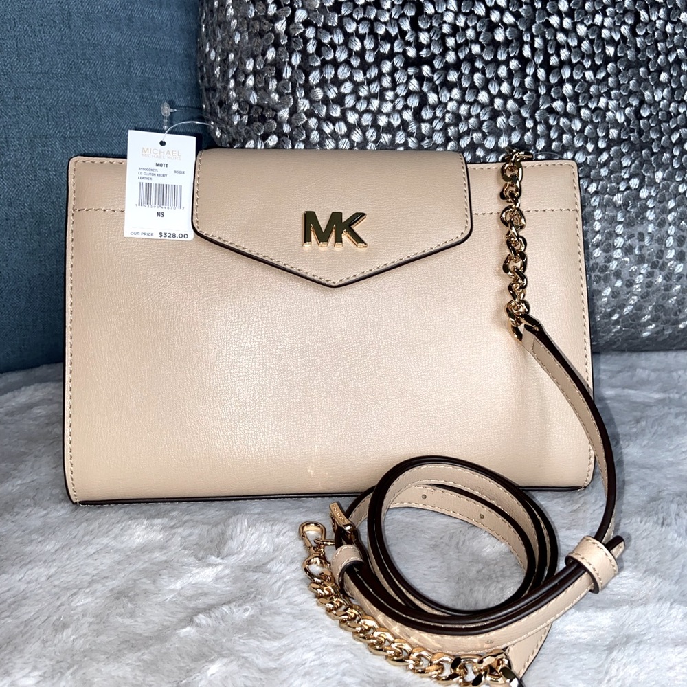 Authentic MK MOTT LEATHER CLUTCH/CROSS-BODY COLOR BISQUE SIZE LARGE